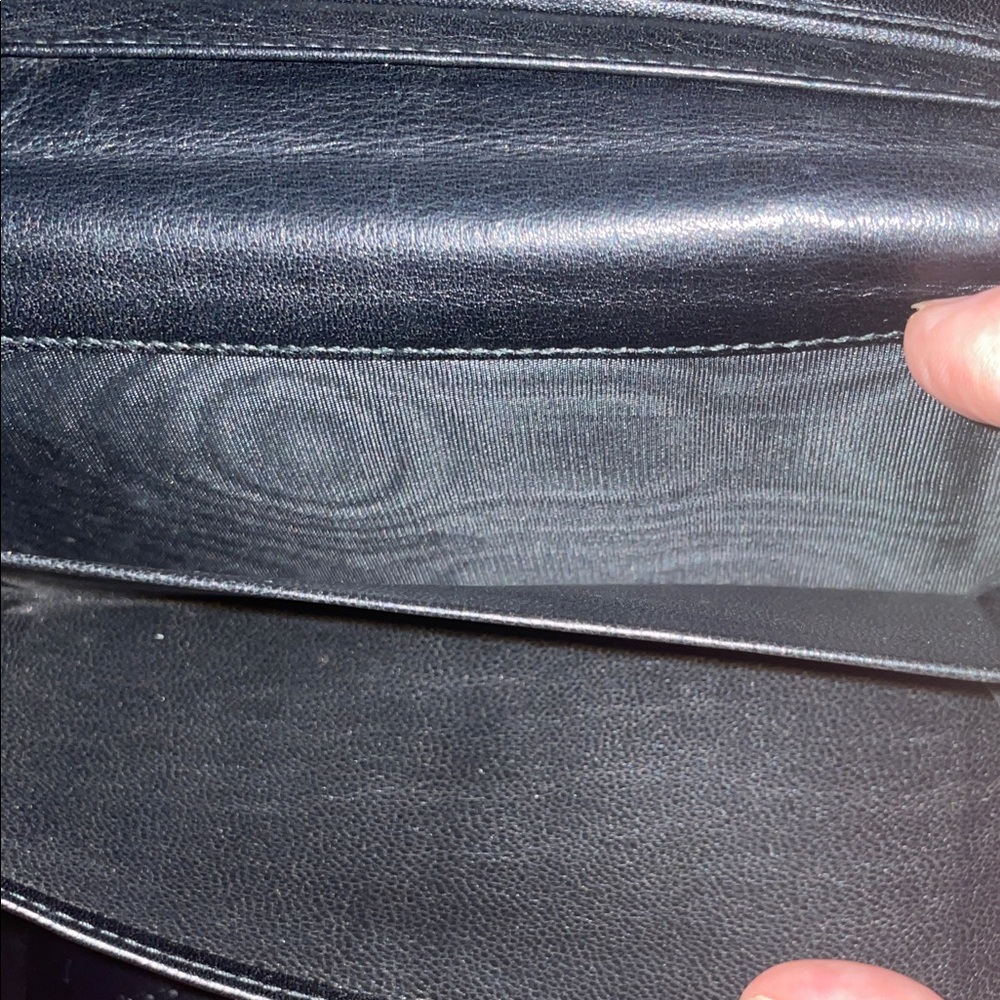 Gucci Black Monogram Wallet W/ COA certified 🌸🌺 - Picture 13 of 16